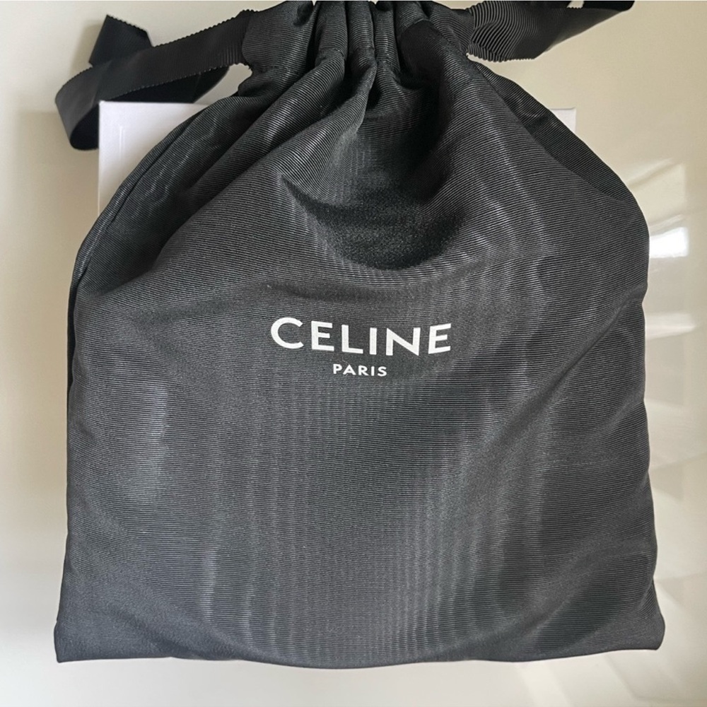 Celine MEDIUM 25MM TRIOMPHE BELT IN TAURILLON LEATHER - Picture 14 of 14
